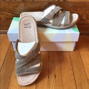 EarthOrigins Savoy Shantel sandals. Worn once!